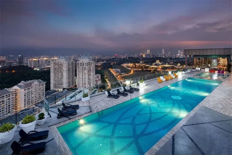 Rooftop pool
