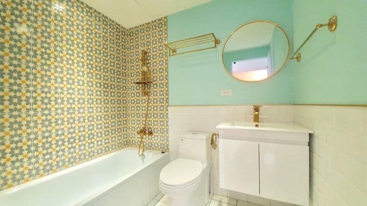 Colors Infinity Inn-6