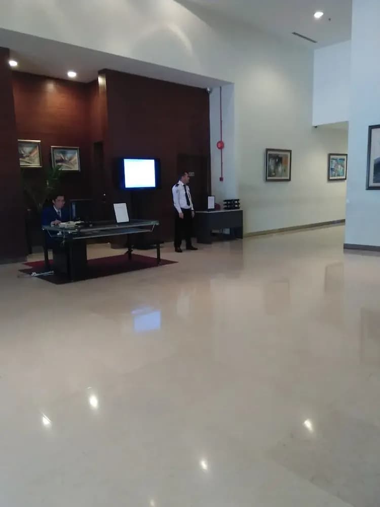 Check-in/check-out kiosk