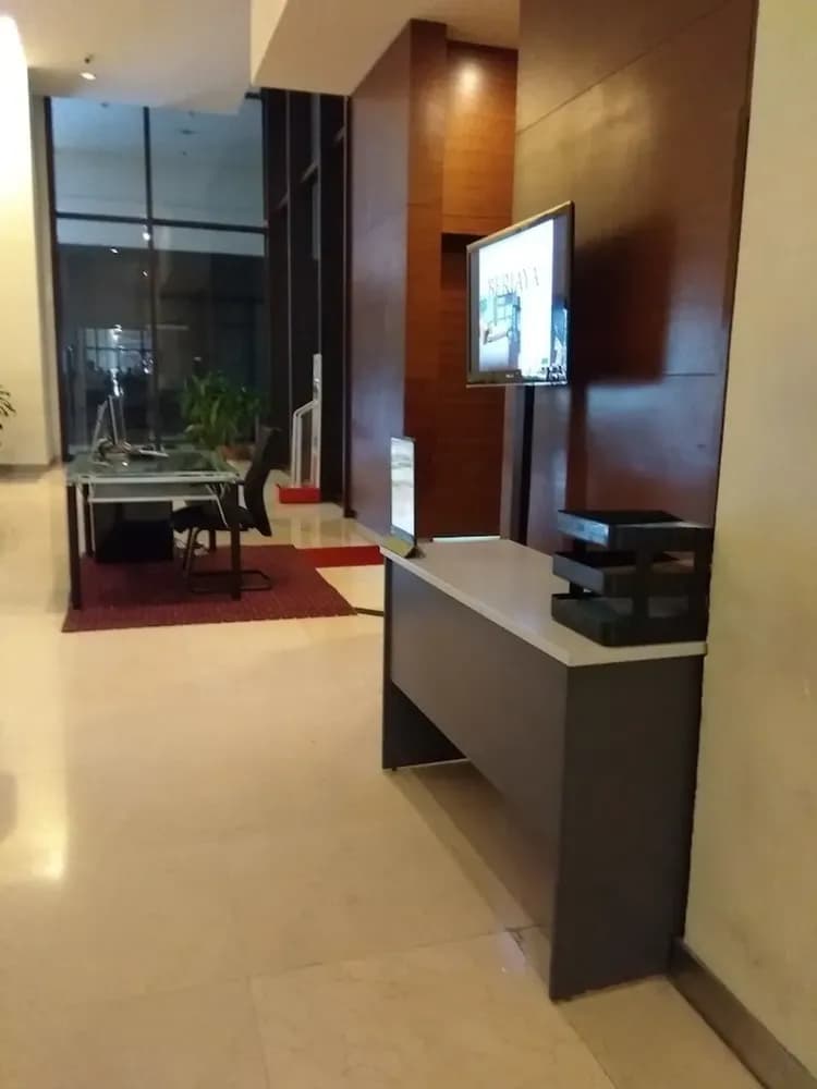 Check-in/check-out kiosk