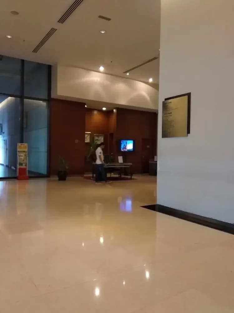 Check-in/check-out kiosk