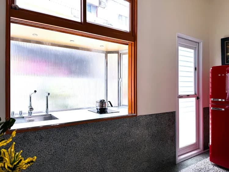 廚房流理臺、LG 變頻洗衣機