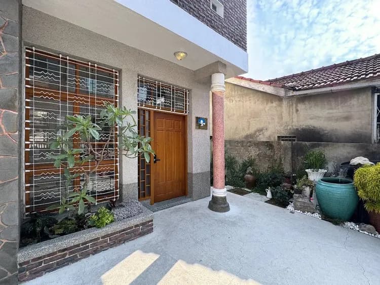 朗香洋房-庭園一偶