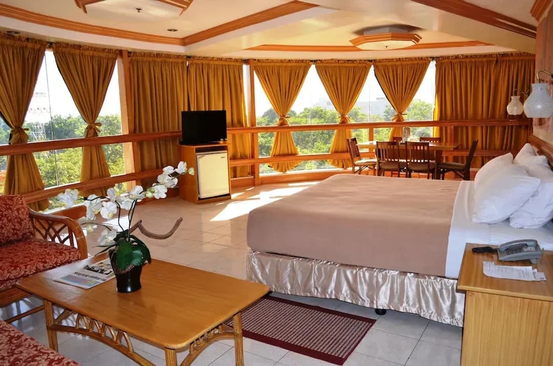 宿霧省-優雅圓環飯店