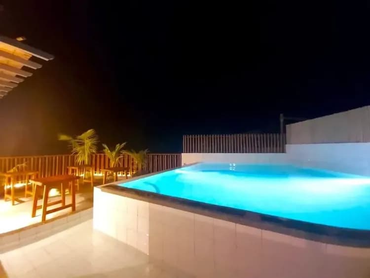 Rooftop pool