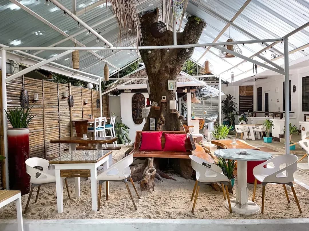 Aklan Province-Everrich Boutique Resort