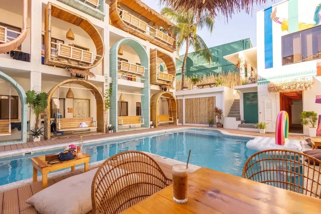 Aklan Province-Happiness Hostel Boracay