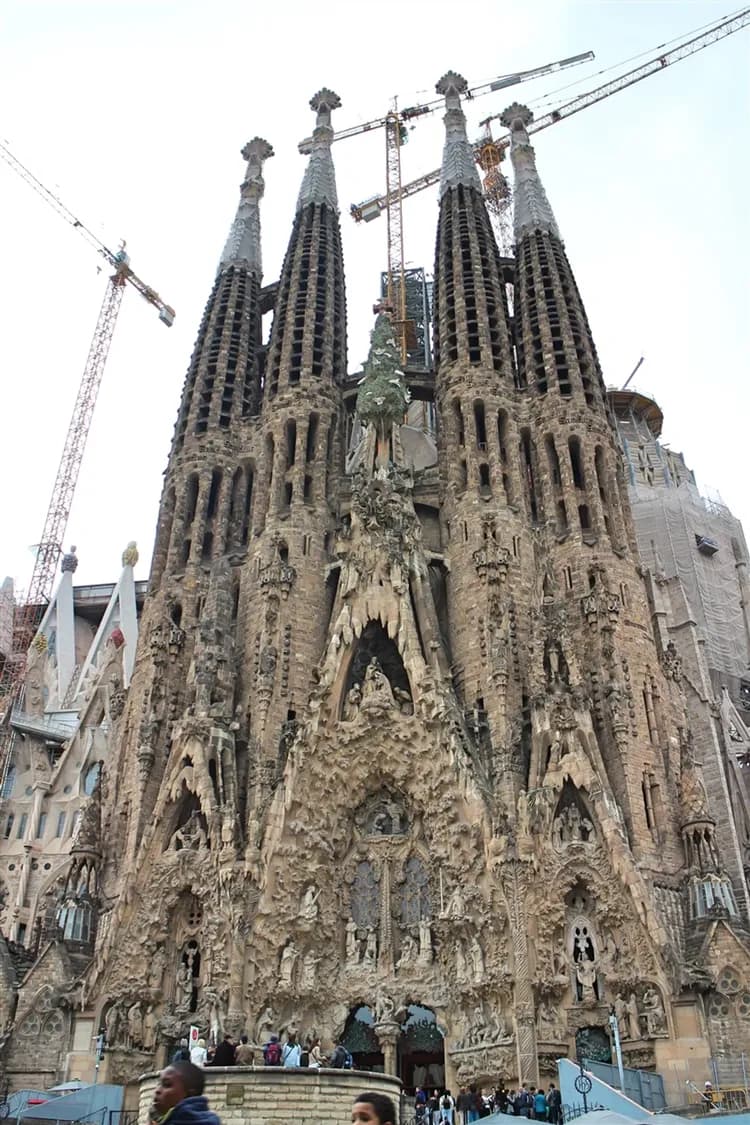 【新春精選特選西班牙旅遊】雙主城連泊、景觀纜車、風車村、高速火車10日-8