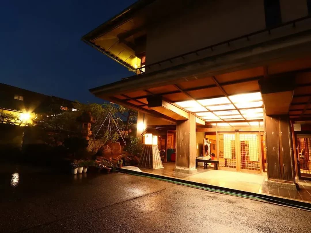 Ishikawa-ken-Ryokan Karasawa