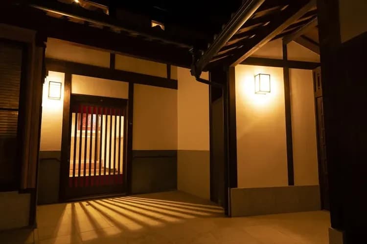 Front of property - evening/night