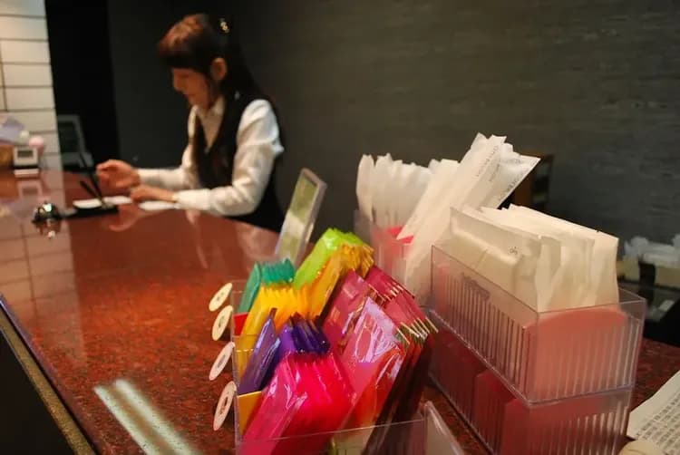 Check-in/check-out kiosk