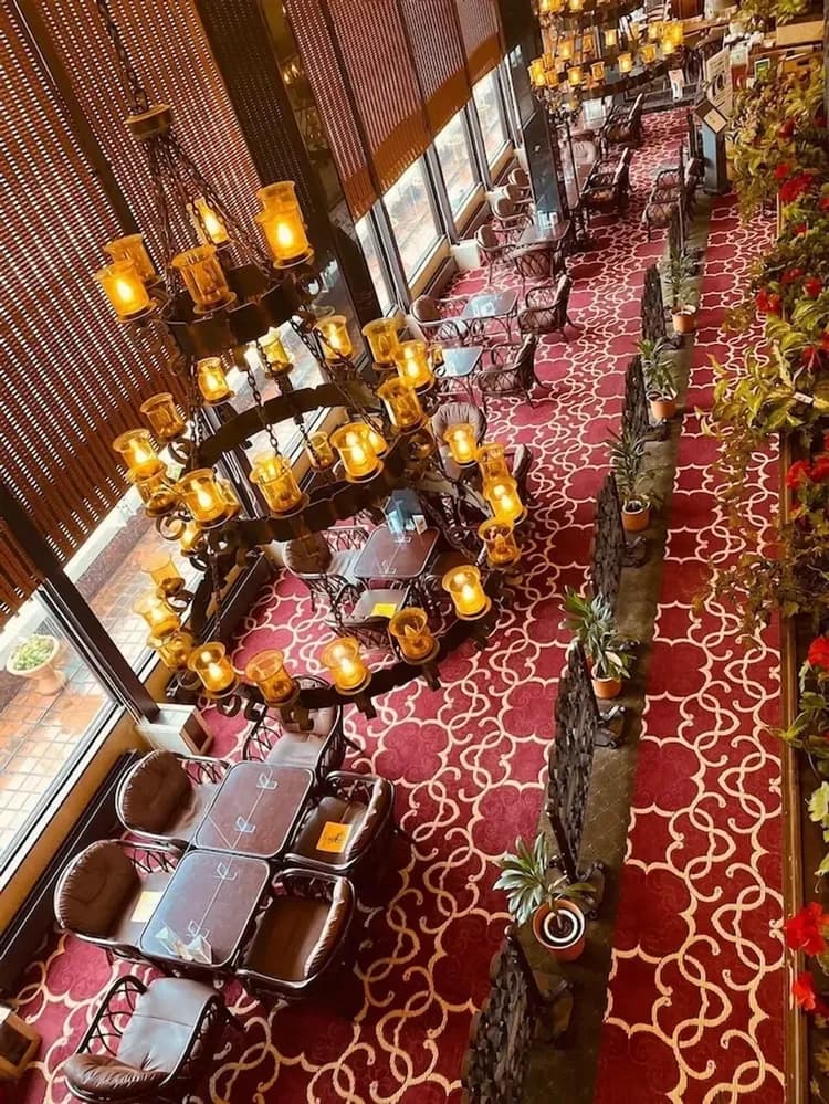 Lobby lounge