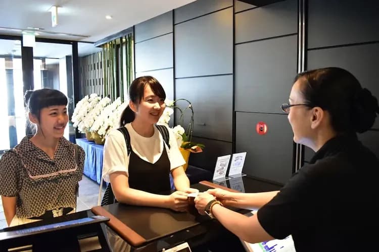 Check-in/check-out kiosk