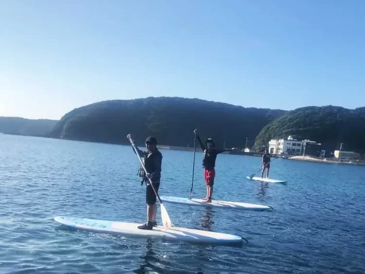 Surfing/boogie boarding