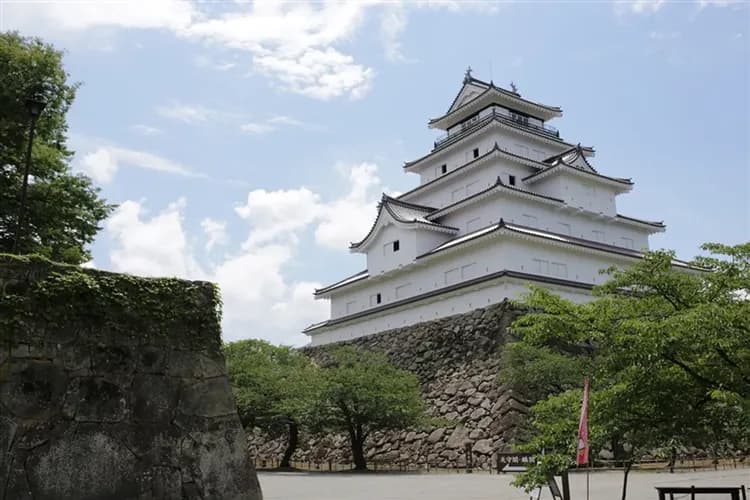 【限量優惠~東北花卷旅遊】銀山溫泉街、３大合掌村~大內宿、日本三大景~松島、３晚溫泉、山形牛餐、中尊寺、仙台好好逛、五日