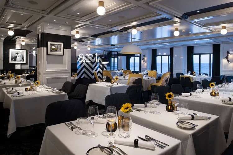 【清明首選】【紐澳峽灣：機＋郵輪自由行】【Celebrity 名人愛極號】澳洲雪梨、紐西蘭奧克蘭、米佛峽灣 16 天 13 夜-10