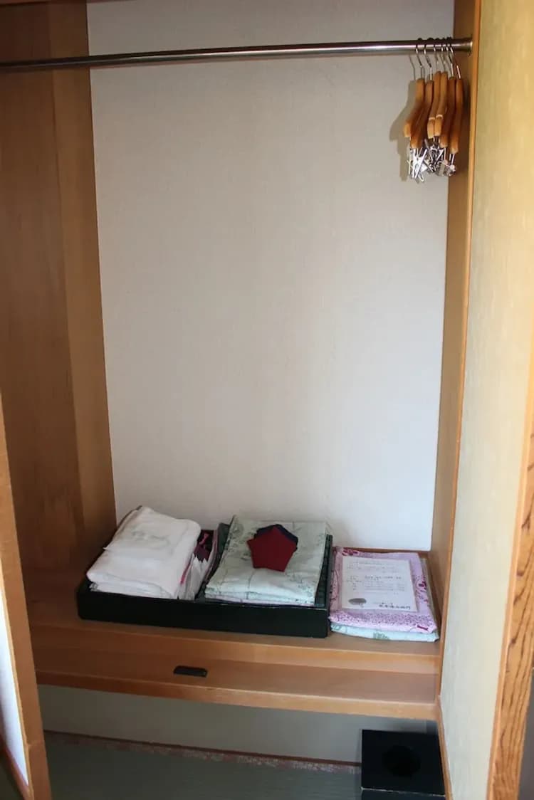 Room amenity
