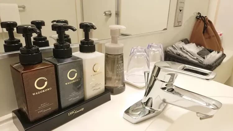Bathroom amenities