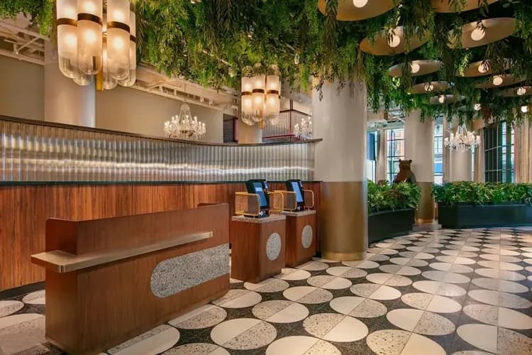 Check-in/check-out kiosk