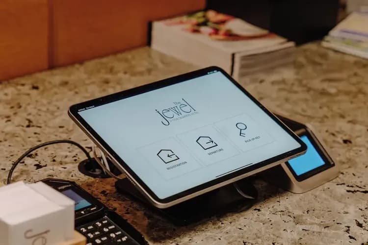 Check-in/check-out kiosk