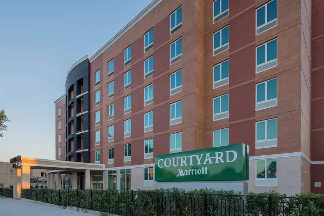 New York City-Courtyard by Marriott New York Queens/Fresh Meadows