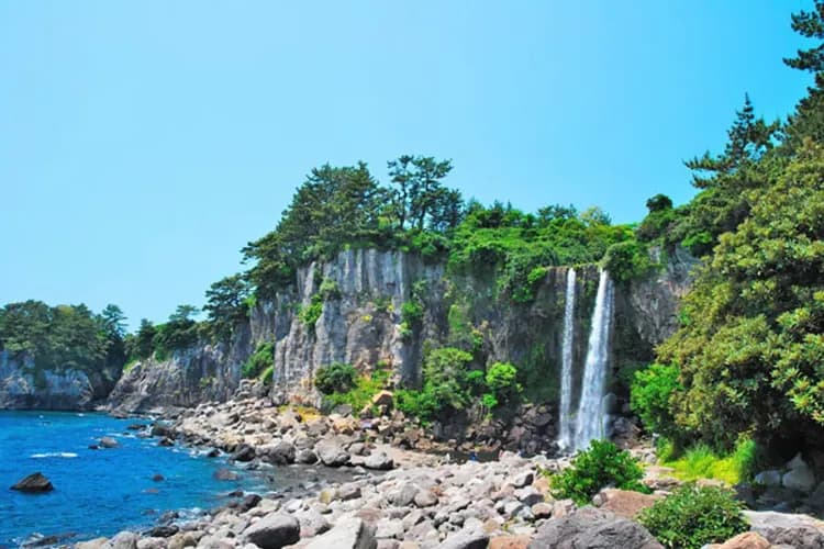 【濟州喜迎春5日】神話世界樂園、史努比騎駱駝、長腳蟹自助餐、五星藍鼎酒店