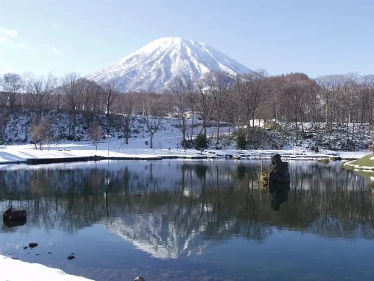 【線上搶購】北海道旅遊、函館夜景纜車、洞爺湖、浪漫小樽、三大螃蟹吃到飽五日｜三晚溫泉