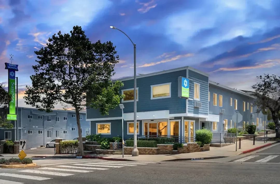 Los Angeles County-SureStay Hotel by Best Western Santa Monica