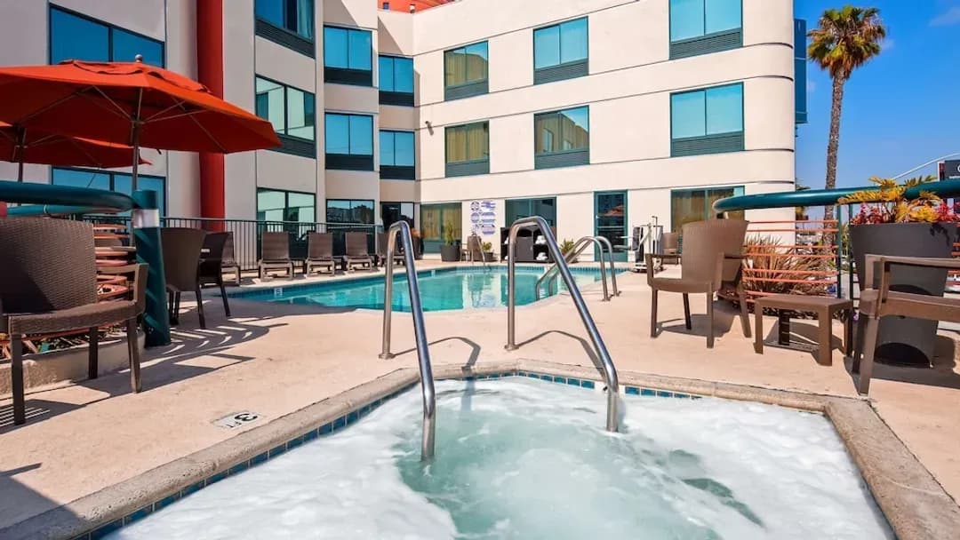 Los Angeles County-Best Western Plus Suites Hotel - Los Angeles LAX Airport