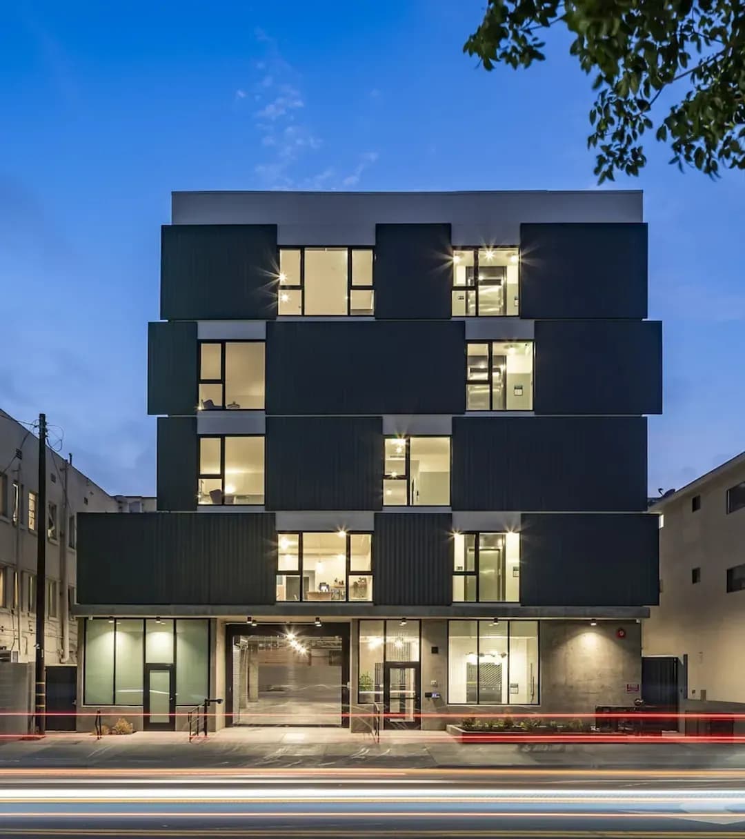 ロサンゼルス郡-ザ メトリック