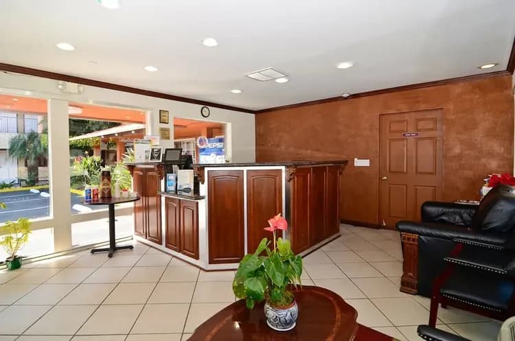 Check-in/check-out kiosk