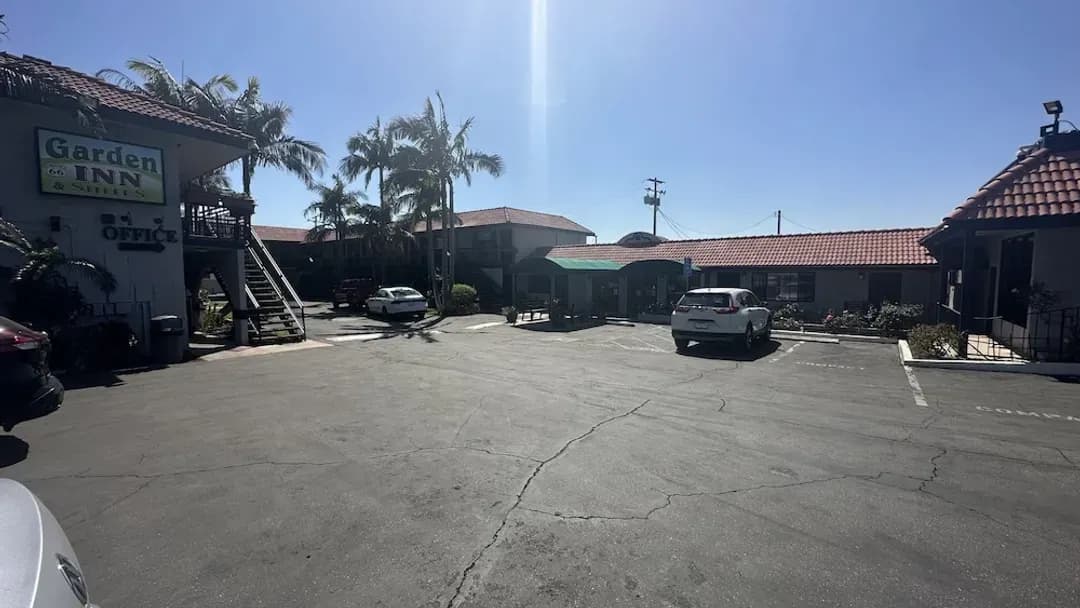 Los Angeles County-Garden Inn & Suites