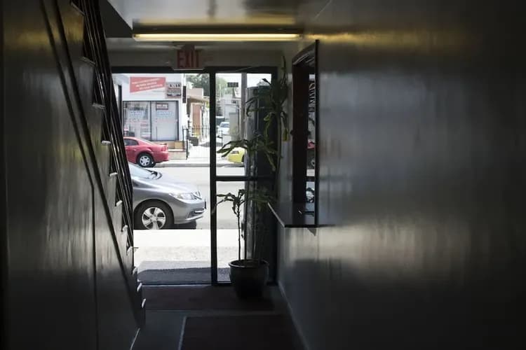 Check-in/check-out kiosk