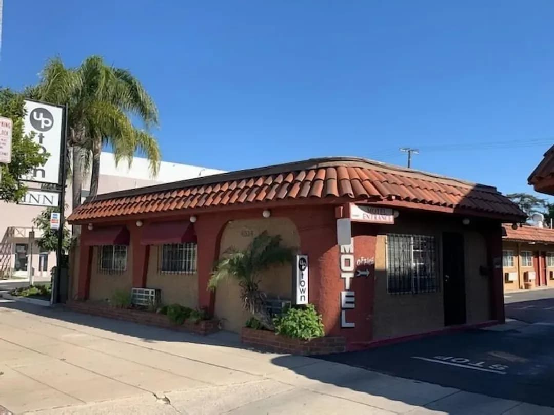 Los Angeles County-Uptown Inn