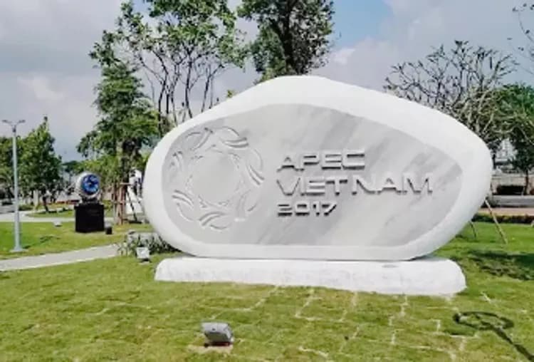 【中越峴港】巴拿山纜車、黃金佛手橋、魅力峴港秀、會安古城、越式洗頭體驗、蝦兵蟹將螃蟹吃到飽、無購物、五日、台中出發、含稅簽-9