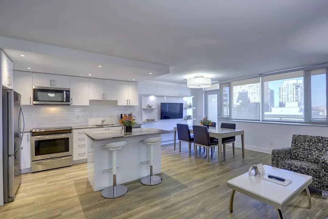 オンタリオ州-タウンインスイーツホテル