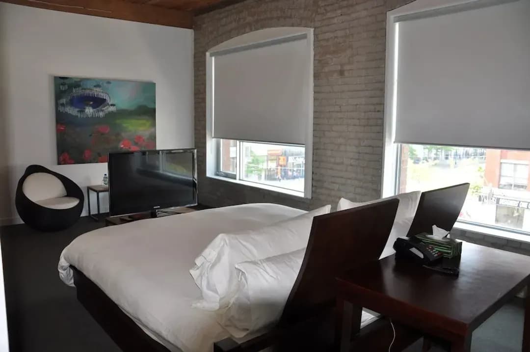 安大略省-第八飯店