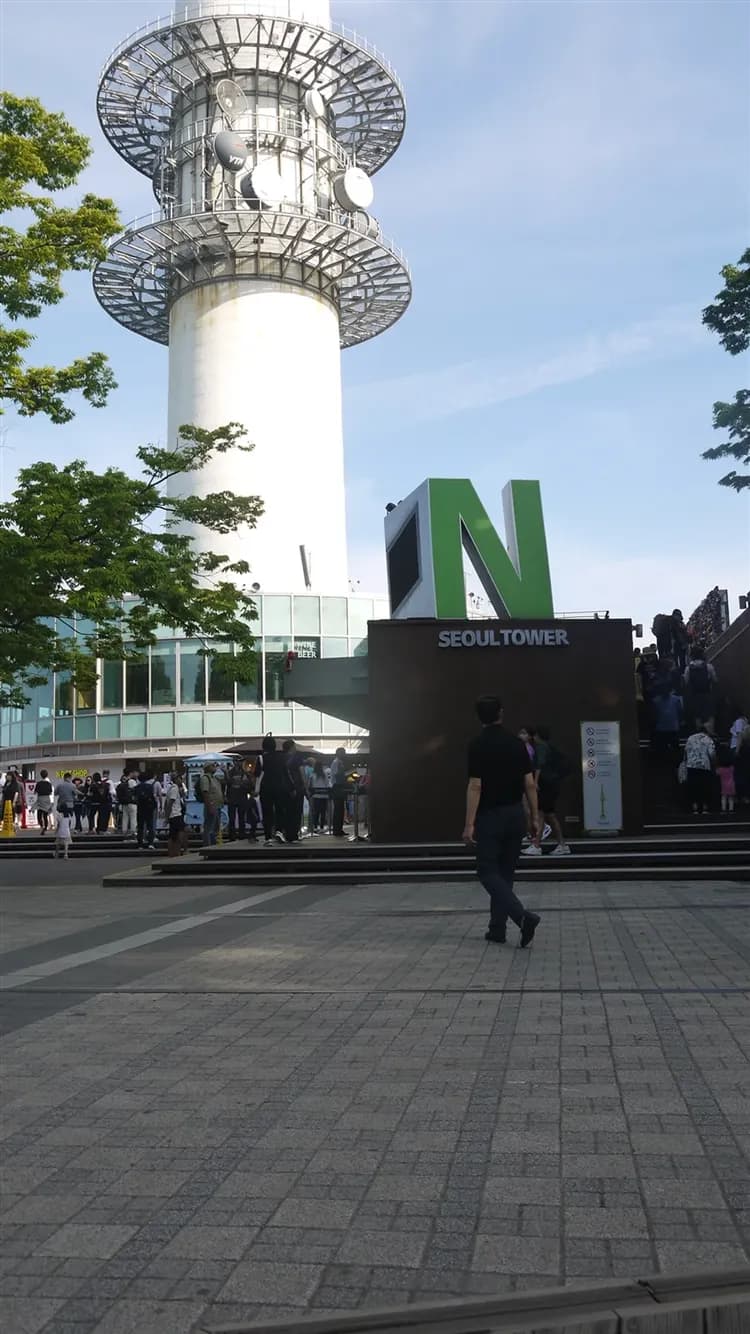 【冬季遊首爾】入住二晚近鬧區飯店、室外滑雪、愛寶樂園、採草莓體驗、全新塗鴉秀、童話小鎮、米其林景點、五日、高雄-5