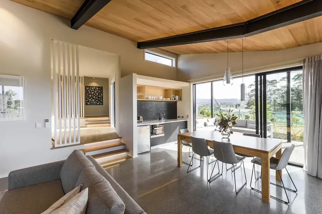 Auckland District-Plume Villas