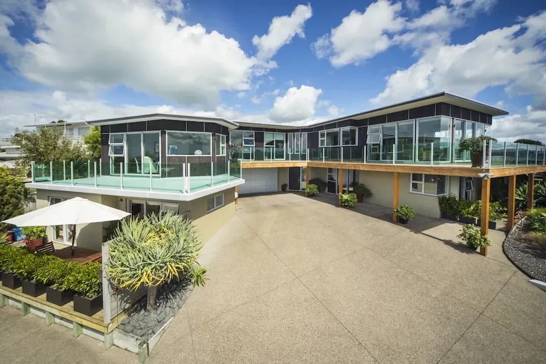 Auckland District-Tahi Lodge - Matakana Coast