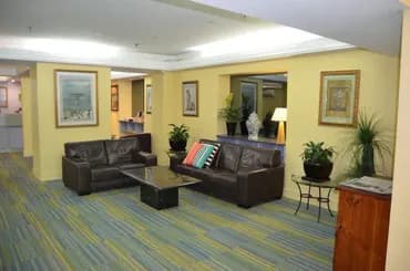 Lobby lounge