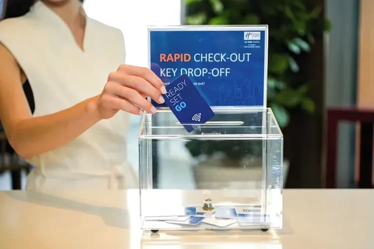 Check-in/check-out kiosk