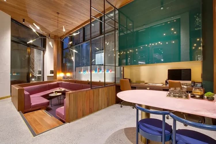 Check-in/check-out kiosk