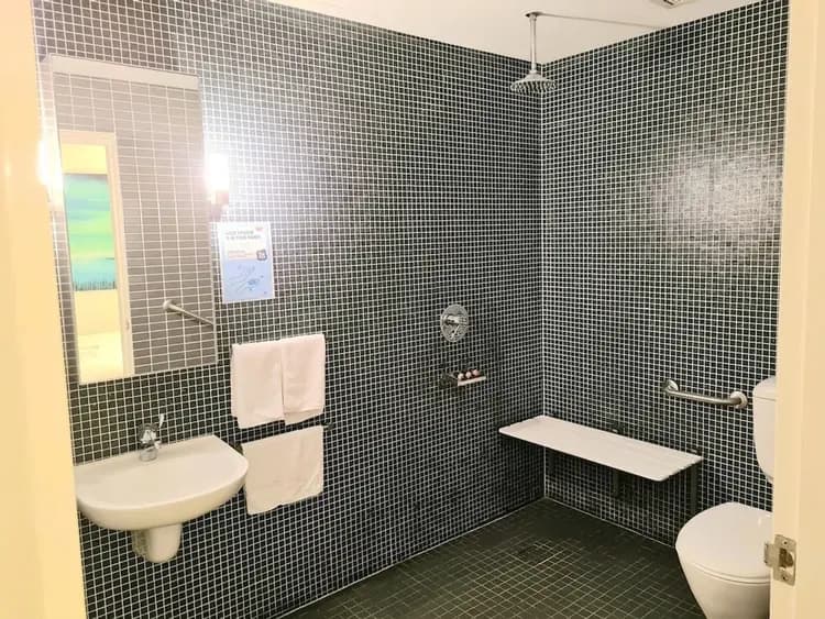 Bathroom shower