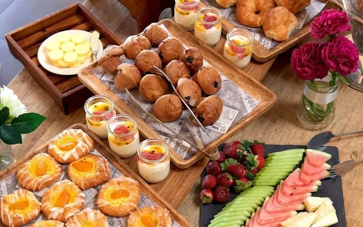 Breakfast buffet