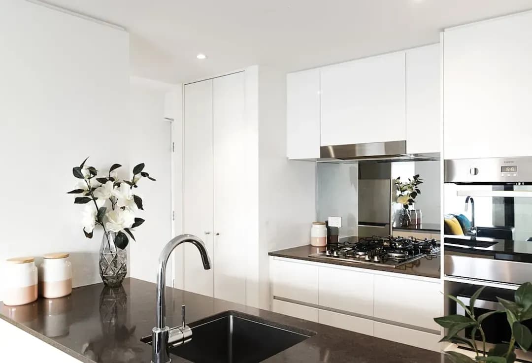 Melbourne District-RNR Serviced Apartments North Melbourne