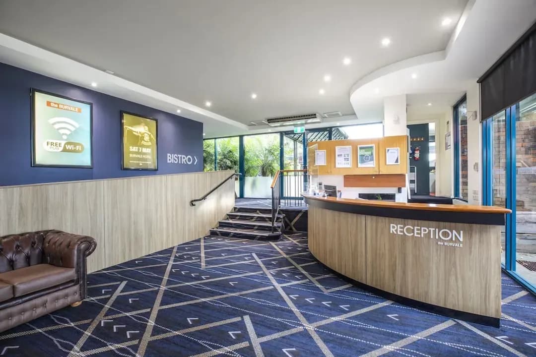 Melbourne District-Burvale Hotel