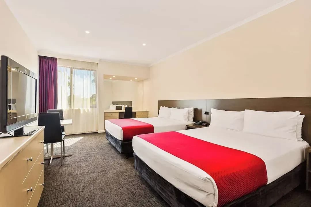 Melbourne District-Quality Hotel Manor