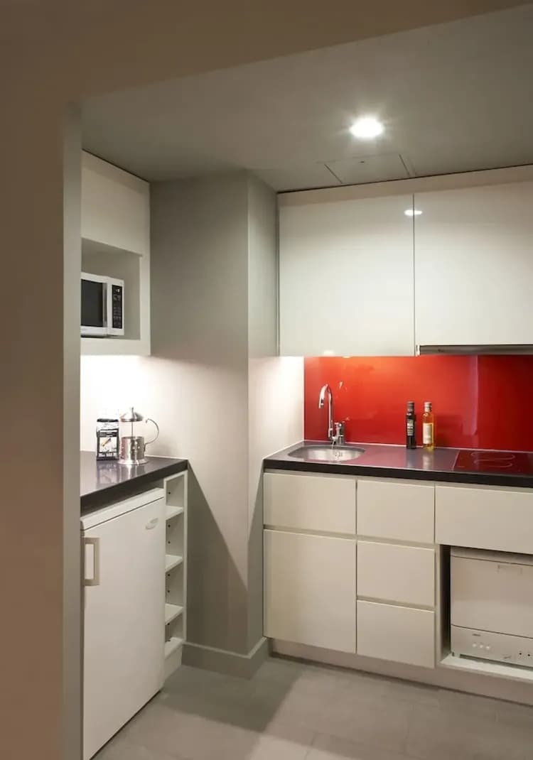 Private kitchenette