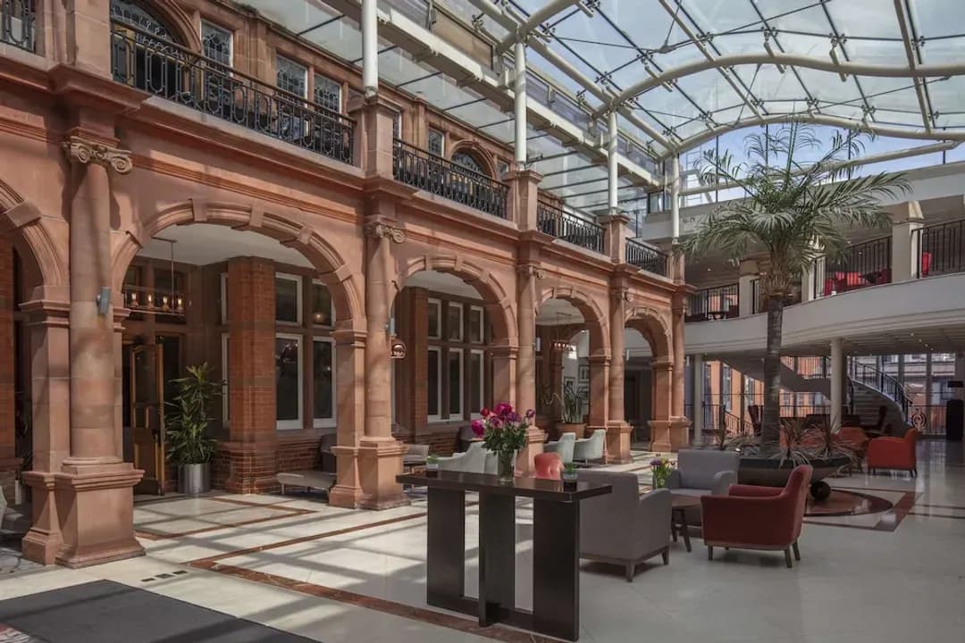 Greater London District-The Crown London